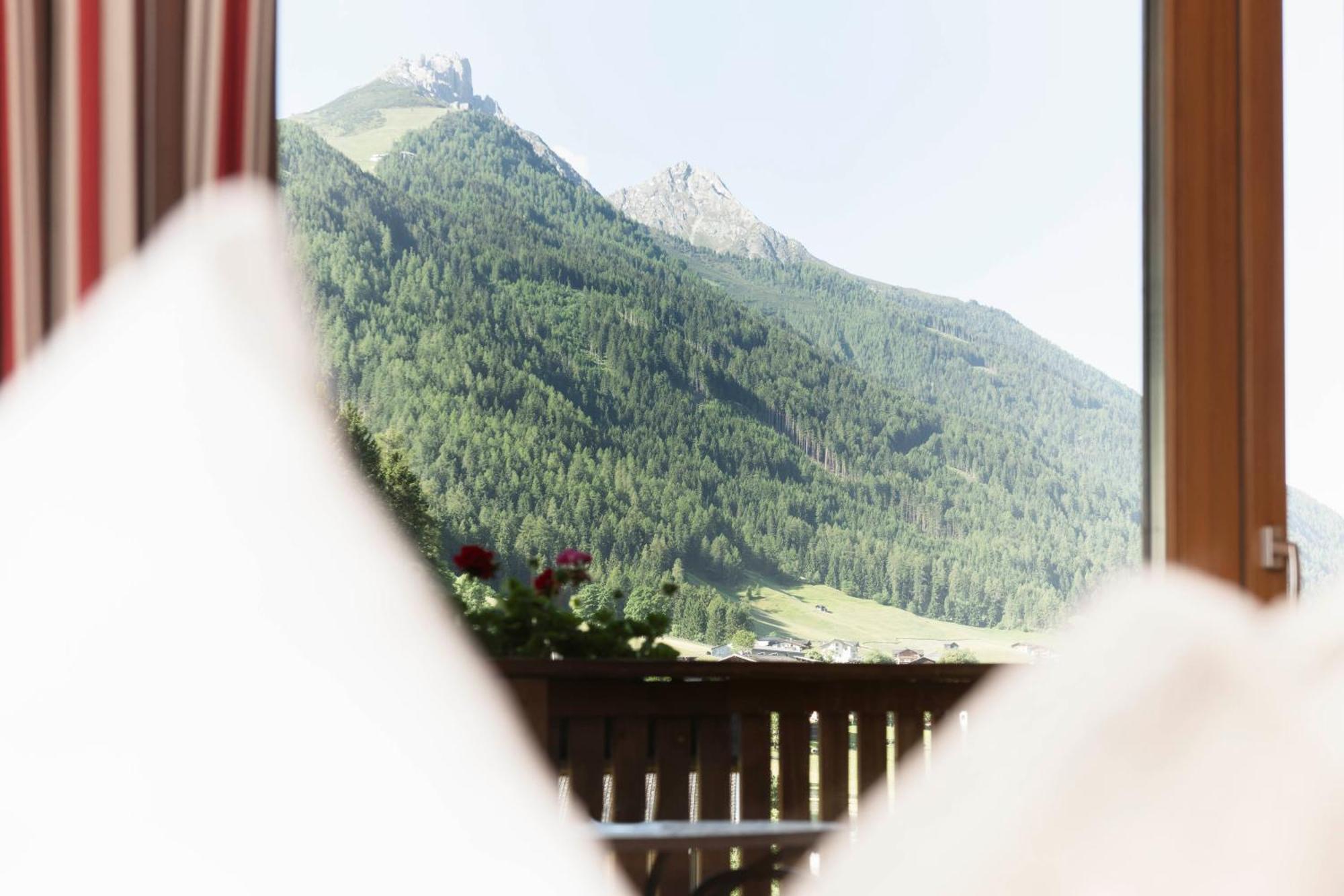 Lifestylepanoramahotel Erika Superior Neustift im Stubaital Ngoại thất bức ảnh